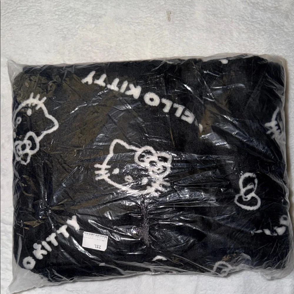 Hello Kitty women’s sanrio